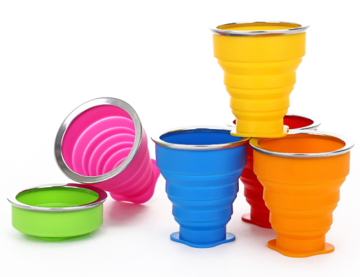 Silicone folding cup